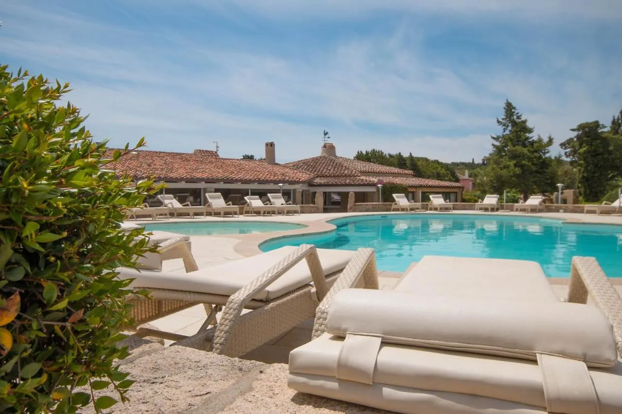 Hotel Nibaru Capriccioli  Italie