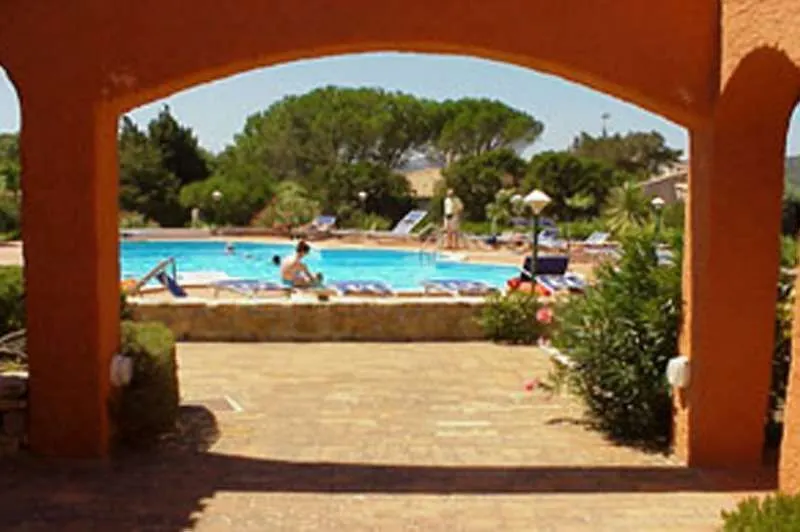 Hotel Nibaru Capriccioli  4*, Capriccioli (Sardinia)