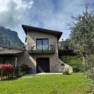 https://la-casetta-gaino.it-lombardy.com